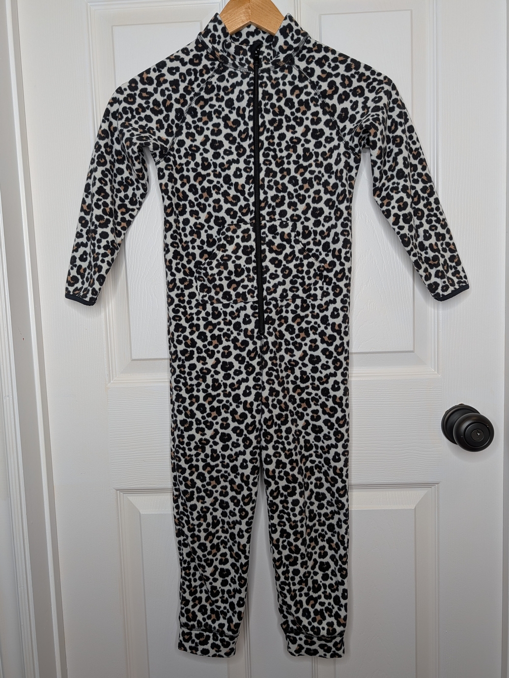 H&M Girls Leopard Print Fleece Onesie Pajamas Jumpsuit White Black Brown Sz 5-6